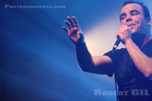 FUTURE ISLANDS - 2015-04-02 - PARIS - La Cigale - 